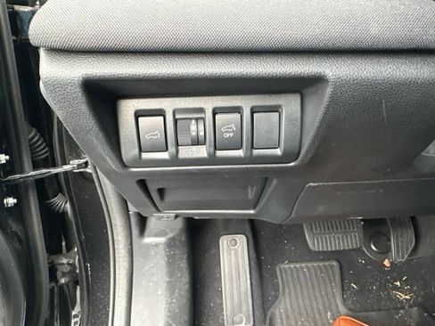 Used 2024 Subaru Outback Premium AWD/4WD image 15