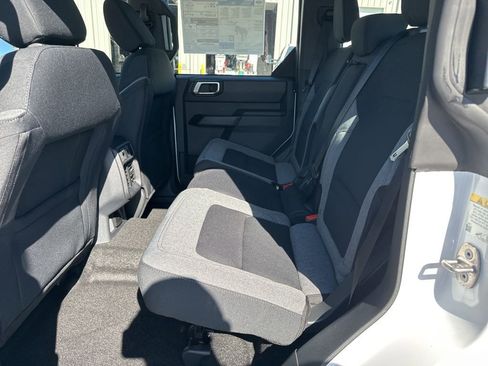 New 2025 Ford Bronco 4-Door image 32