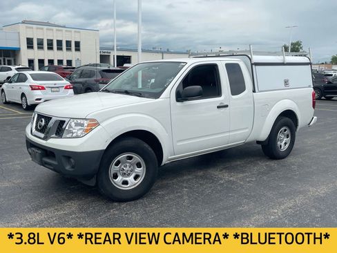 Used 2021 Nissan Frontier S RWD image 2