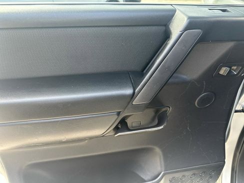 Used 2008 Nissan Titan XE w/ Preferred Pkg image 15