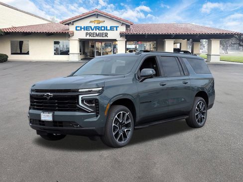 New 2026 Chevrolet Suburban RST w/ Comfort Package AWD/4WD image 4