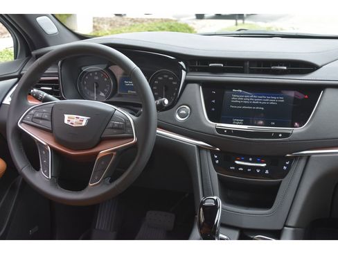 New 2026 Cadillac XT5 Premium Luxury w/ Driver Assist Package image 17