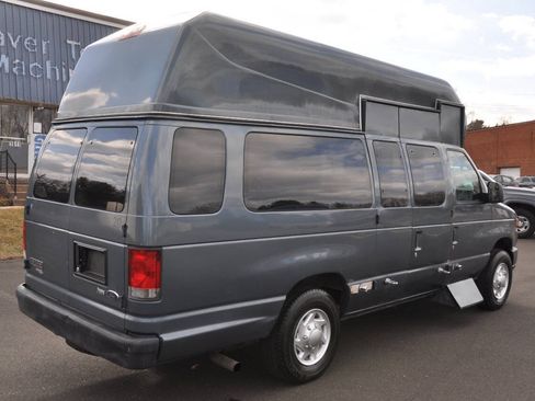 Used 2014 Ford E-350 and Econoline 350 Extended Super Duty w/ Power Group RWD image 9