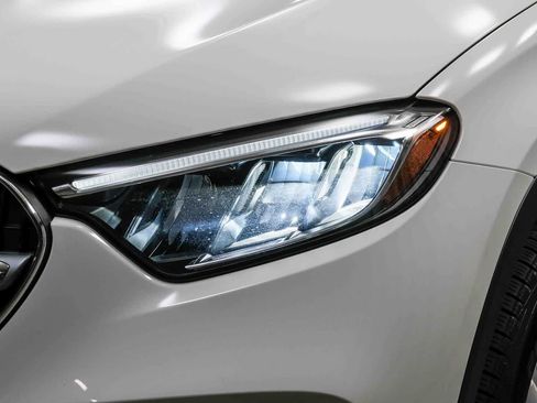 Certified 2025 Mercedes-Benz GLC 300 image 12