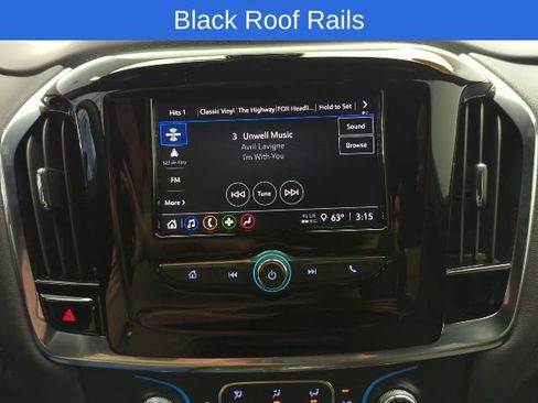 Used 2023 Chevrolet Traverse LT w/ Midnight/Sport Edition image 15