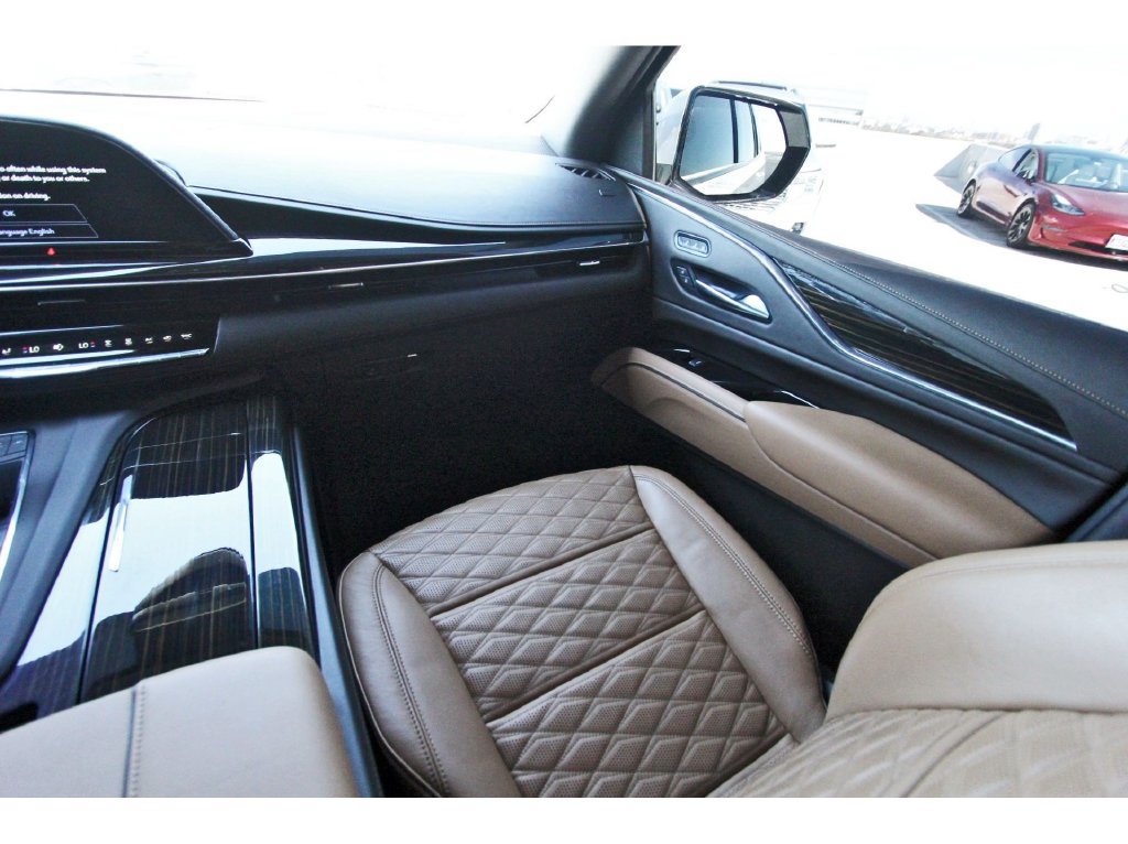 Used 2024 Cadillac Escalade Sport w/ Touring Package AWD/4WD image 10