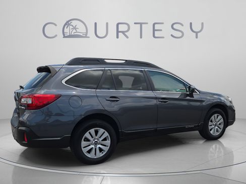 Used 2019 Subaru Outback 2.5i Premium AWD/4WD image 5
