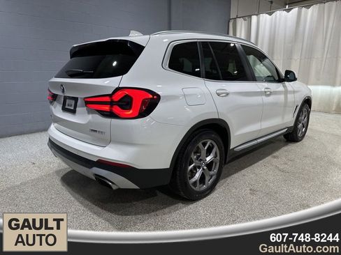 Certified 2022 BMW X3 xDrive30i w/ Premium Package 2 (ZPA) image 3