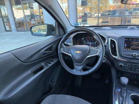 Used 2023 Chevrolet Equinox LT image 12