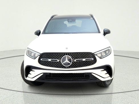 Certified 2023 Mercedes-Benz GLC 300 image 3