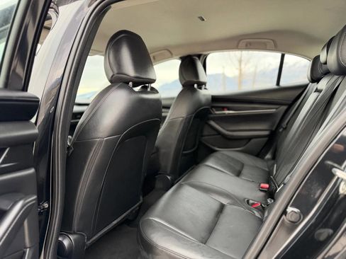 Used 2022 MAZDA MAZDA3 s image 13