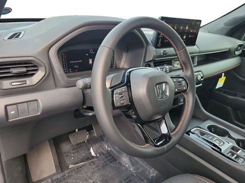 New 2026 Honda Pilot Sport image 9