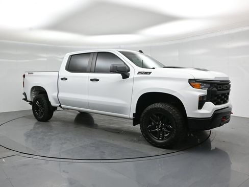 Used 2024 Chevrolet Silverado 1500 Custom Trail Boss w/ LPO, Dark Essentials Package AWD/4WD image 25