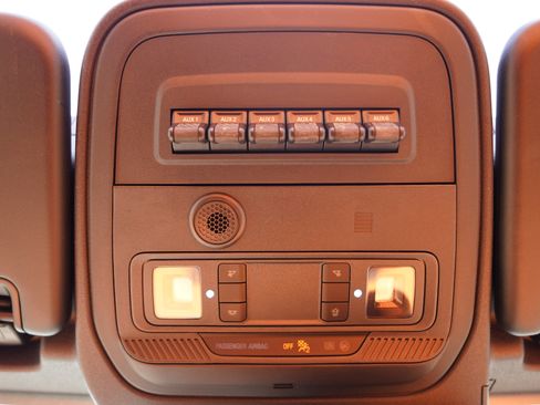 Used 2022 Ford Bronco Wildtrak image 26