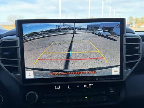 Used 2022 Toyota Tundra SR5 w/ SR5 Premium Package image 40