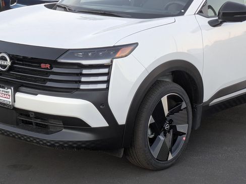 New 2026 Nissan Kicks SR image 8