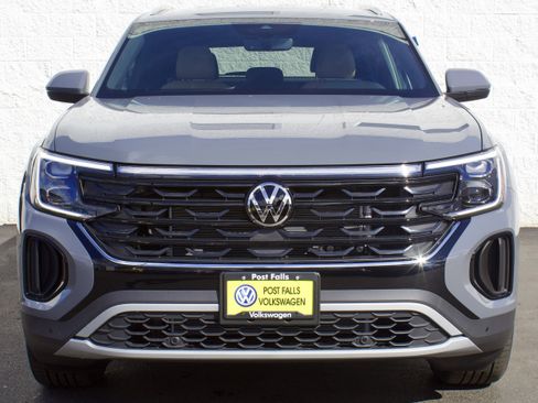 New 2026 Volkswagen Atlas Cross Sport SE AWD/4WD image 2