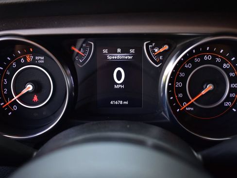 Used 2020 Jeep Wrangler Sport AWD/4WD image 45