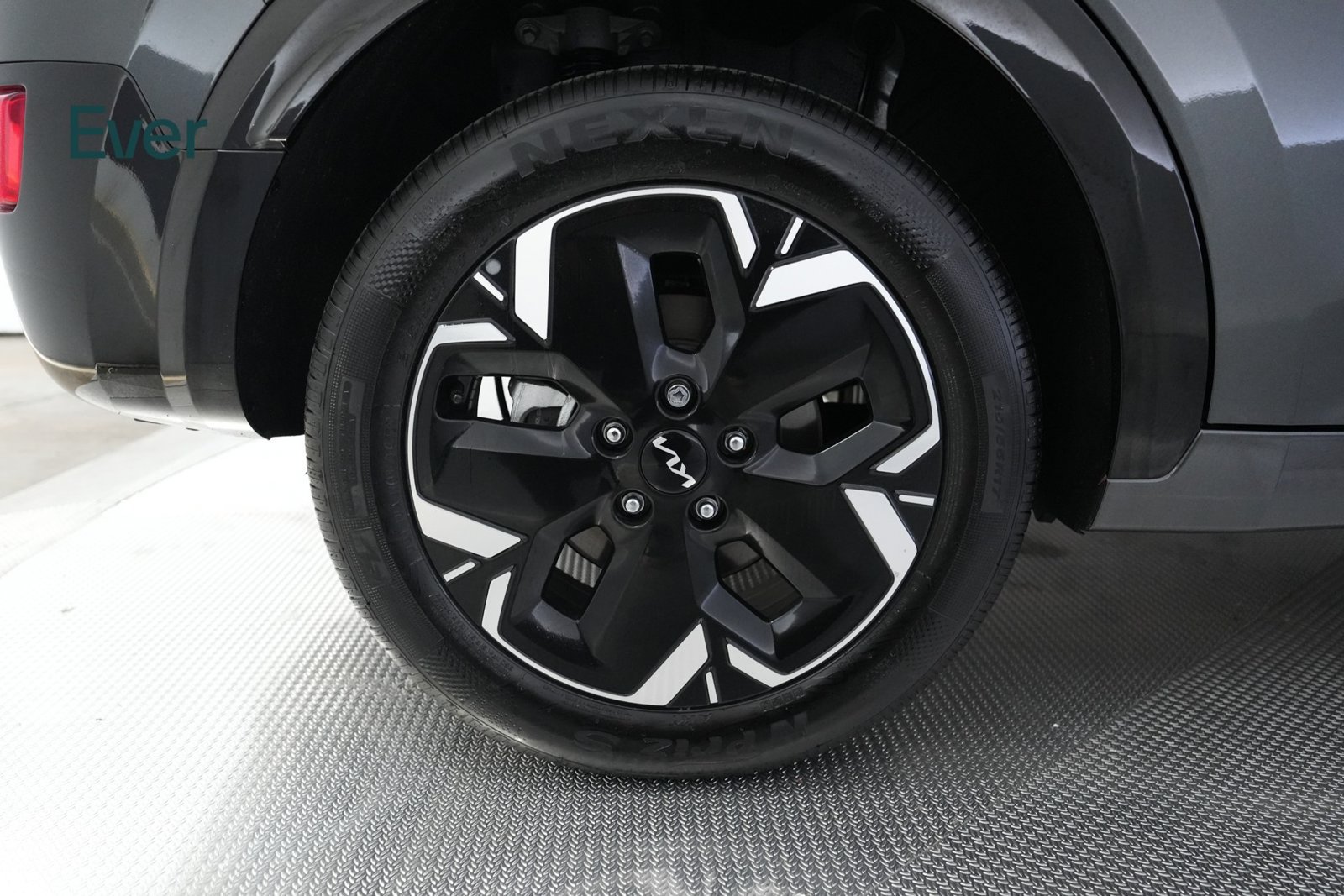 Used 2025 Kia Niro Wind FWD image 21