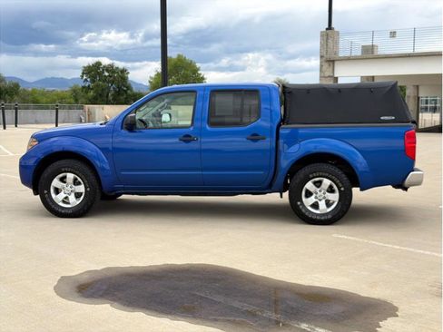 Used 2013 Nissan Frontier SV AWD/4WD image 4