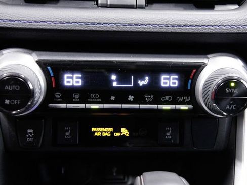 Used 2022 Toyota RAV4 SE w/ Convenience Package image 29