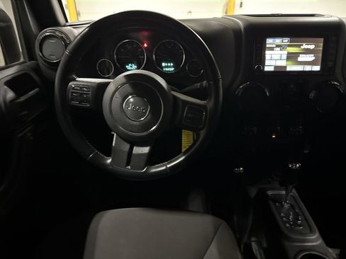 Used 2017 Jeep Wrangler Unlimited Sport w/ Quick Order Package 24S AWD/4WD image 11