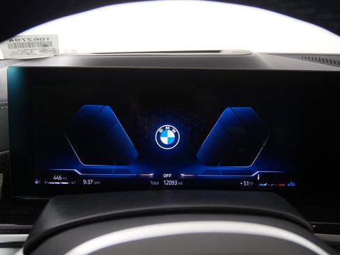 Used 2025 BMW X5 xDrive40i w/ Executive Package image 20