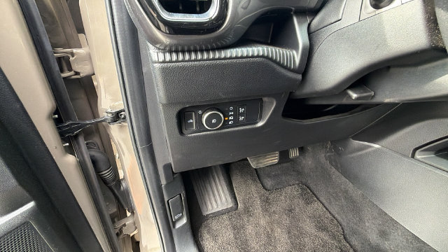 Used 2025 Ford Ranger XLT w/ Equipment Group 301A High AWD/4WD image 31