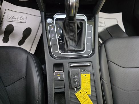 Used 2021 Volkswagen Arteon SE FWD image 36