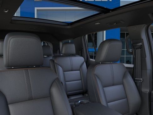 New 2026 Chevrolet Traverse High Country FWD image 24