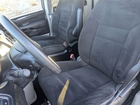 Used 2020 Dodge Grand Caravan SE image 17