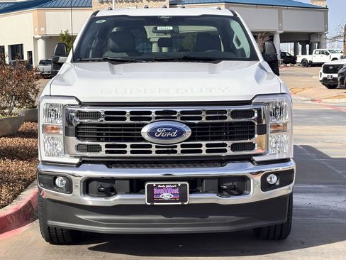 New 2026 Ford F250 XLT w/ FX4 Off-Road Package image 8