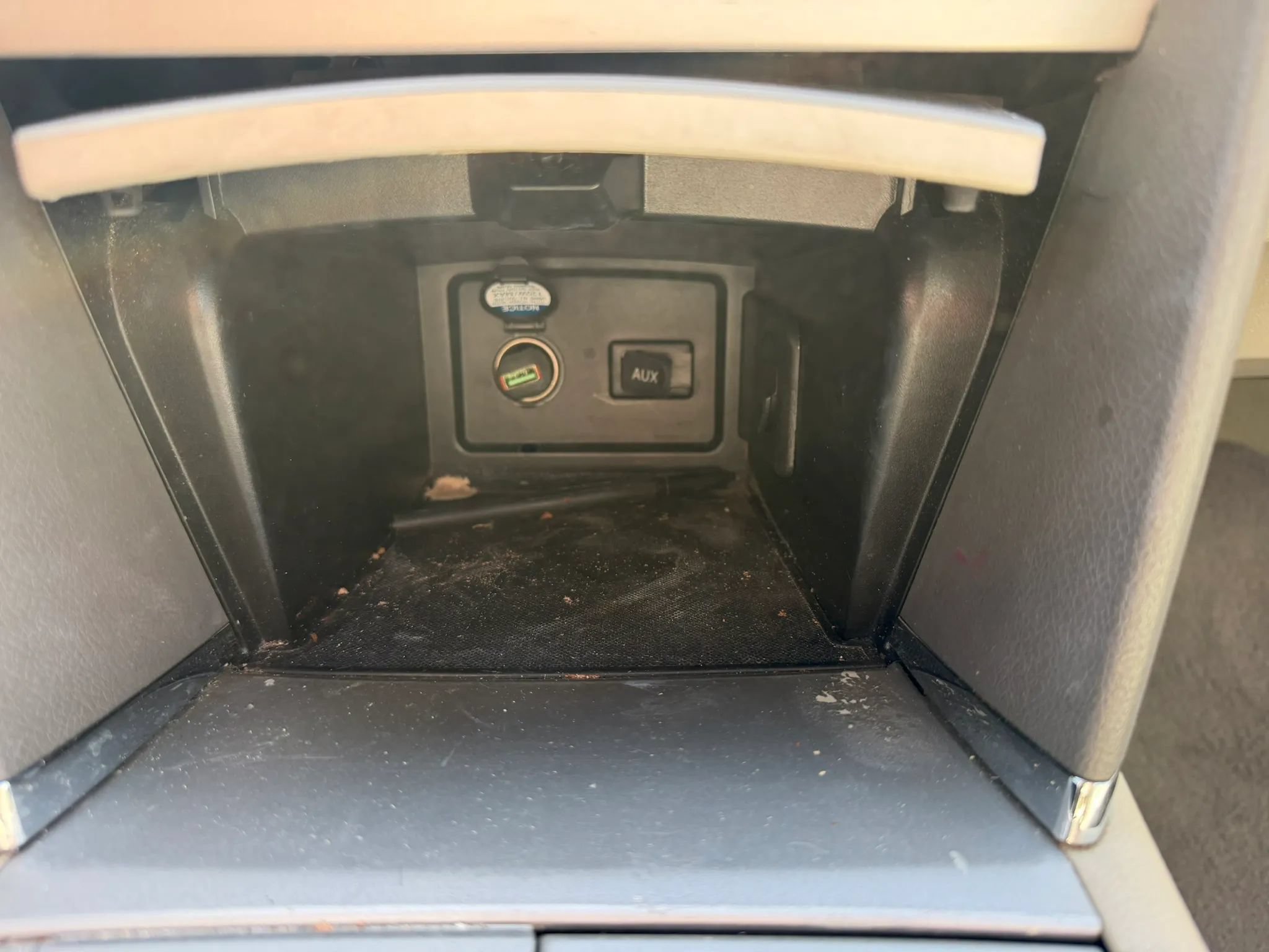 Used 2011 Toyota Camry LE FWD image 37