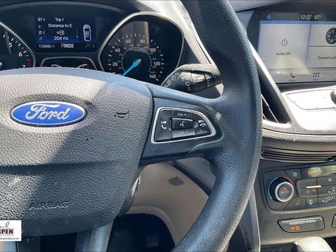 Certified 2019 Ford Escape SE FWD image 18