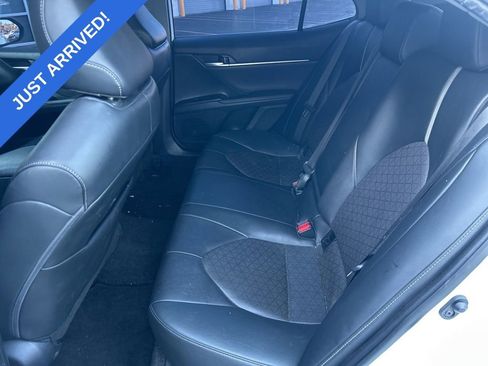 Used 2022 Toyota Camry XSE w/ Carpet Mat Package (TMS) FWD image 6