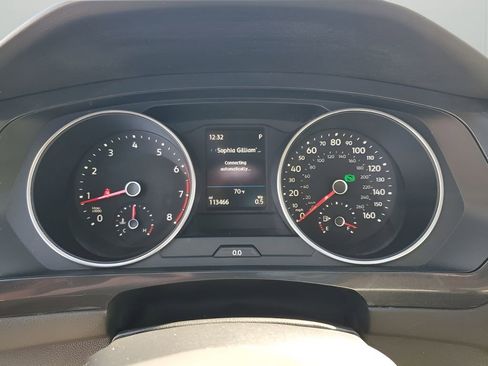 Used 2018 Volkswagen Tiguan SE w/ Panoramic Sunroof Package image 37