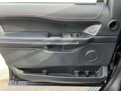 Certified 2022 Ford Expedition Limited image 35