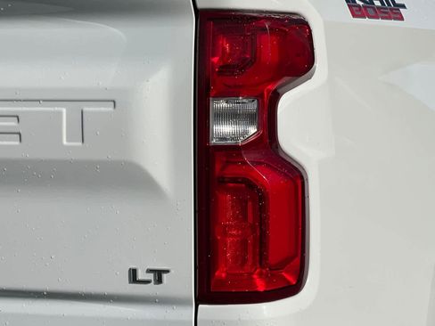 Used 2019 Chevrolet Silverado 1500 LT Trail Boss image 29