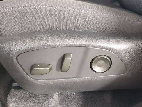 Used 2026 GMC Acadia Elevation image 24