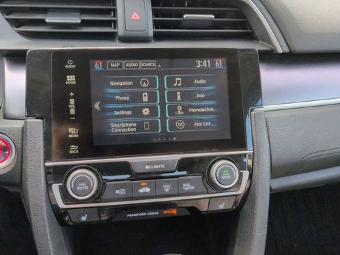Used 2018 Honda Civic Touring image 25