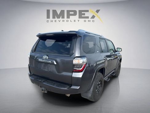 Used 2018 Toyota 4Runner SR5 Premium AWD/4WD image 4