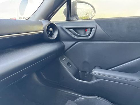 Used 2024 Toyota GR86 Premium image 10