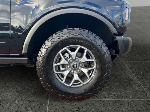 Used 2025 Ford Bronco Badlands AWD/4WD image 9