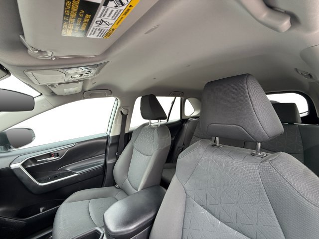 Used 2024 Toyota RAV4 XLE FWD image 25