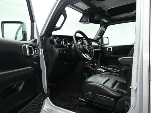 Used 2023 Jeep Wrangler Unlimited Rubicon 392 w/ Trailer Tow Package AWD/4WD image 9