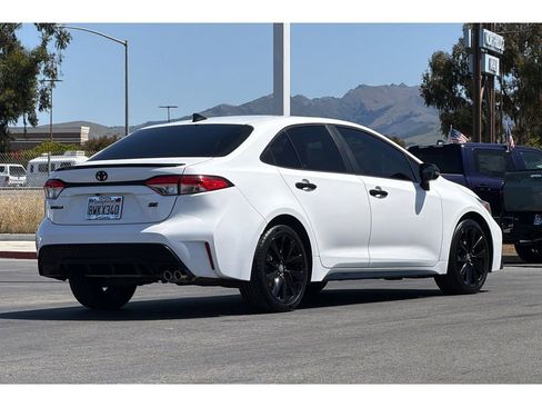Used 2021 Toyota Corolla SE w/ Carpet Mat Package (TMS) FWD image 4