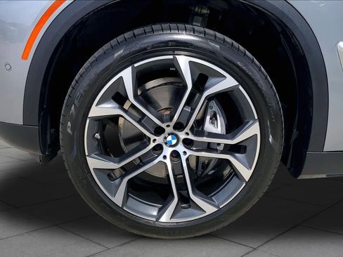 Used 2024 BMW X5 sDrive40i w/ Parking Assistance Package image 10