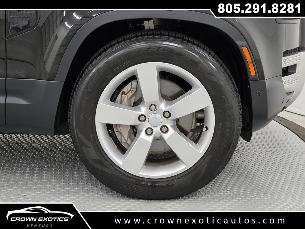 Used 2023 Land Rover Defender 130 SE AWD/4WD image 9