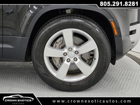 Used 2023 Land Rover Defender 130 SE AWD/4WD image 9