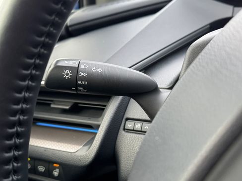 Used 2023 Toyota Prius XLE image 20